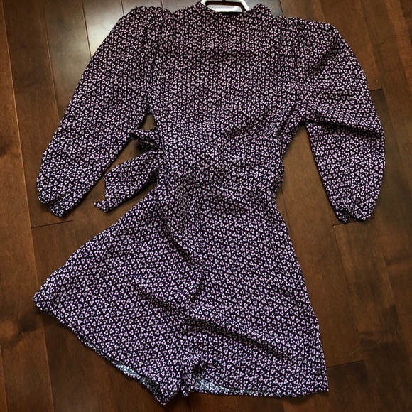 Cute wrap retro puff sleeve floral summer romper - Picture 3 of 4